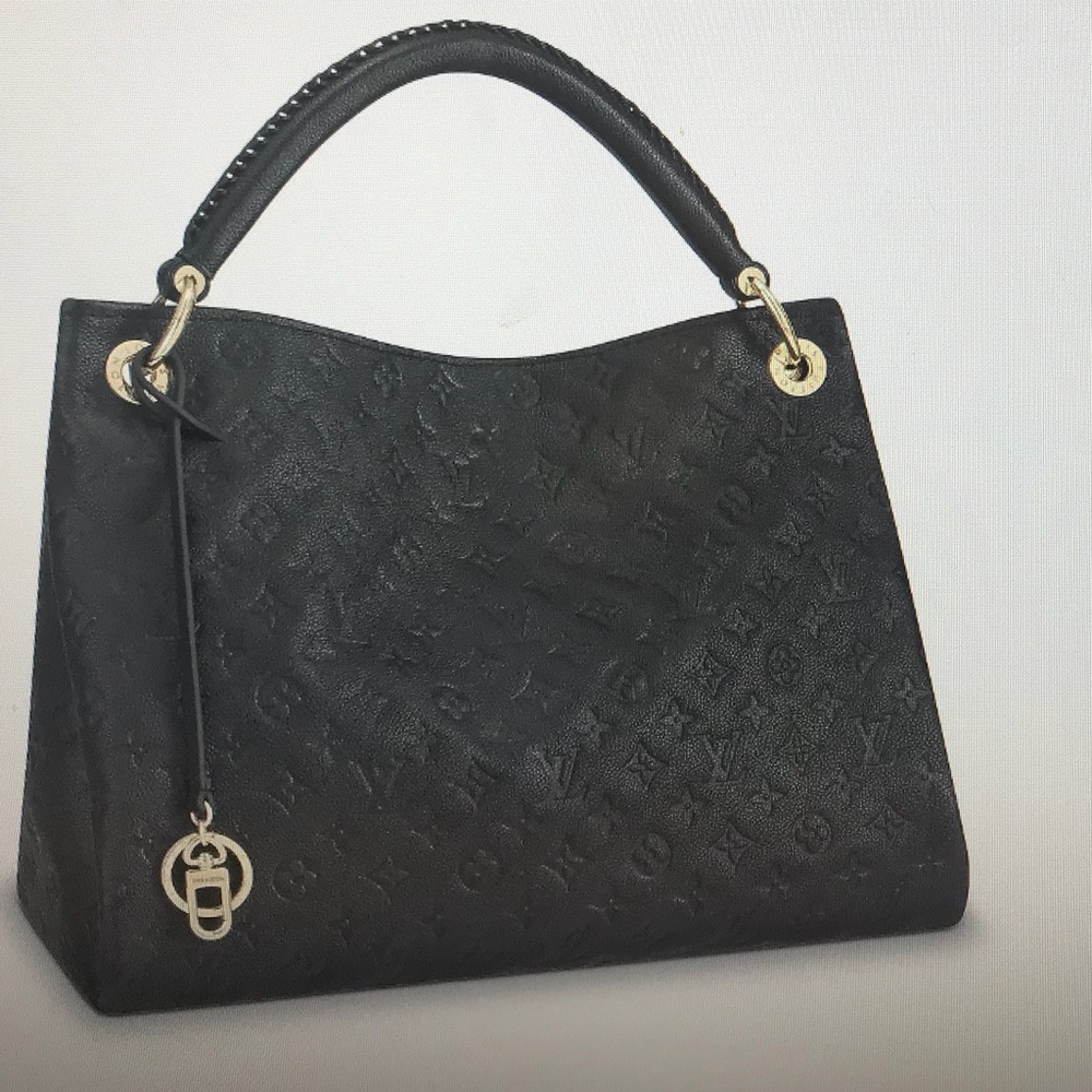 Black Louis Vuitton Artsy Bag